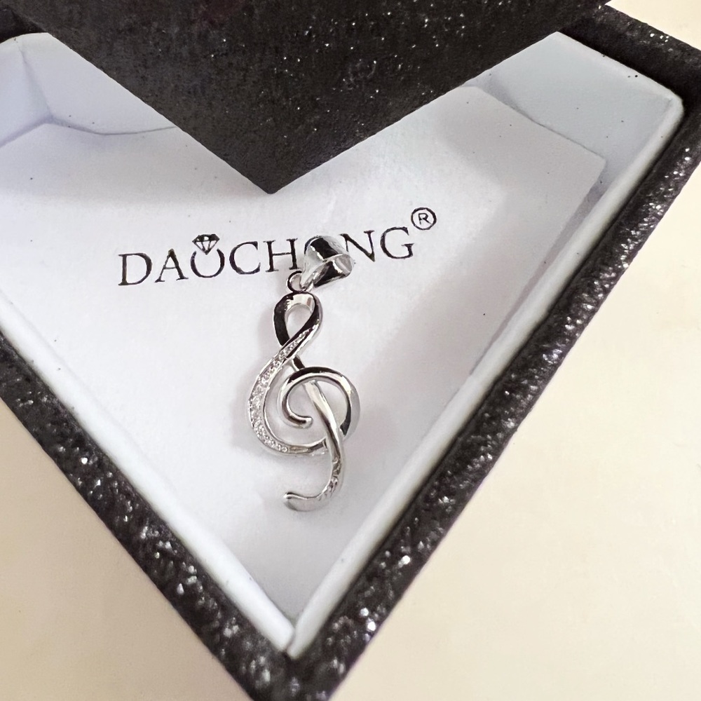 Music note pendant necklace 925 sterling silver